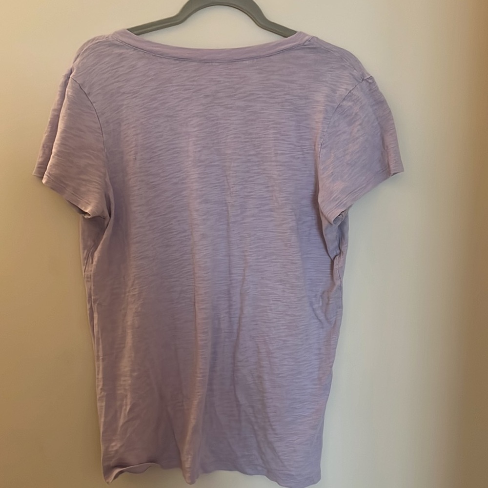 Old Navy Light Purple V Neck T-Shirt 100% Cotton - Picture 5 of 7